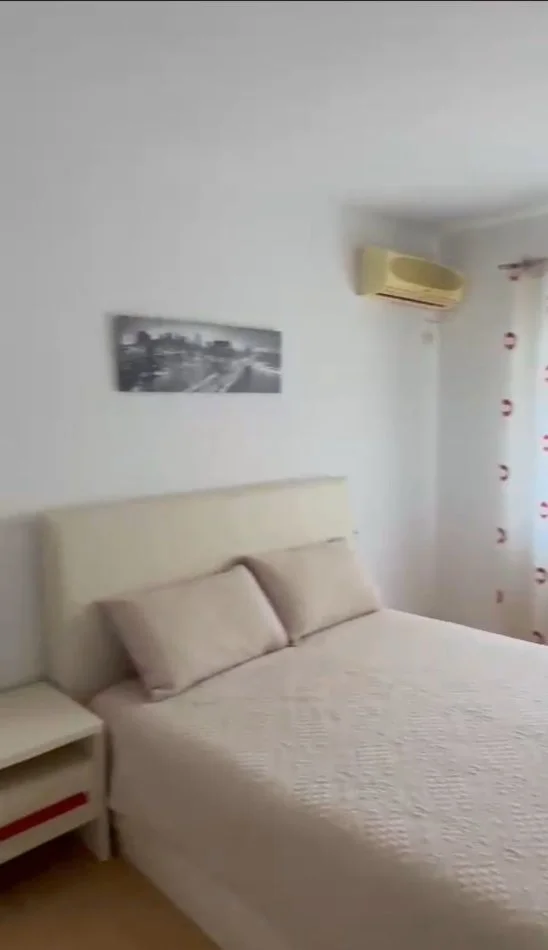 Tirane, jepet me qera apartament 2+1+Ballkon Kati 3, 84 m² 650 € (Stadiumi dinamo)
