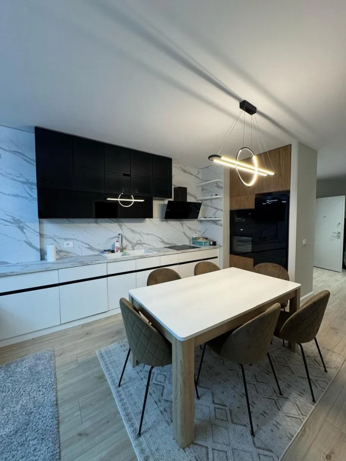 Shitet Apartament 2+1+2+Oborr, 📍Zona e Freskut/ Vilat Arabe, Linze