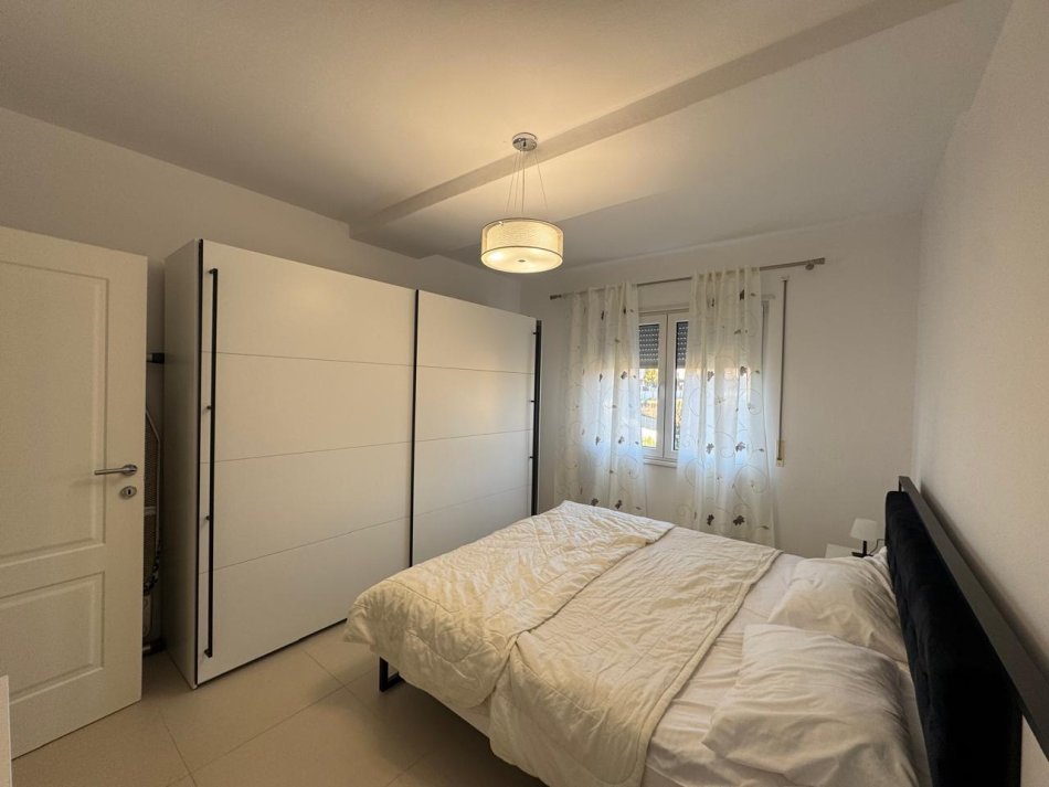 Tirane, shitet apartament 2+1+Aneks+Ballkon , 86 m² 240.000 € (SUN RISE RESIDENCE TEG)