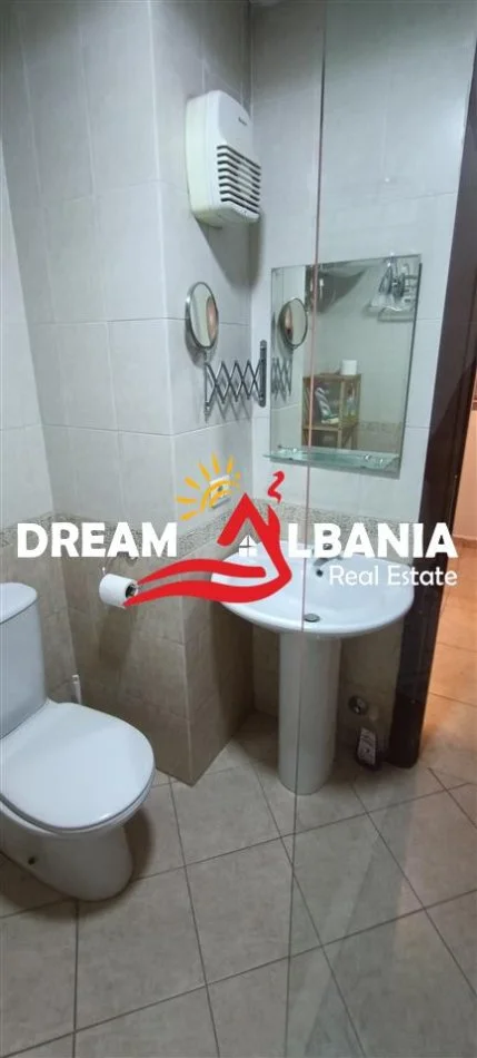 Tirane, jepet me qera apartament 1+1 Kati 5, 63 m² 500 € (tek Mozaiku I Tiranes)