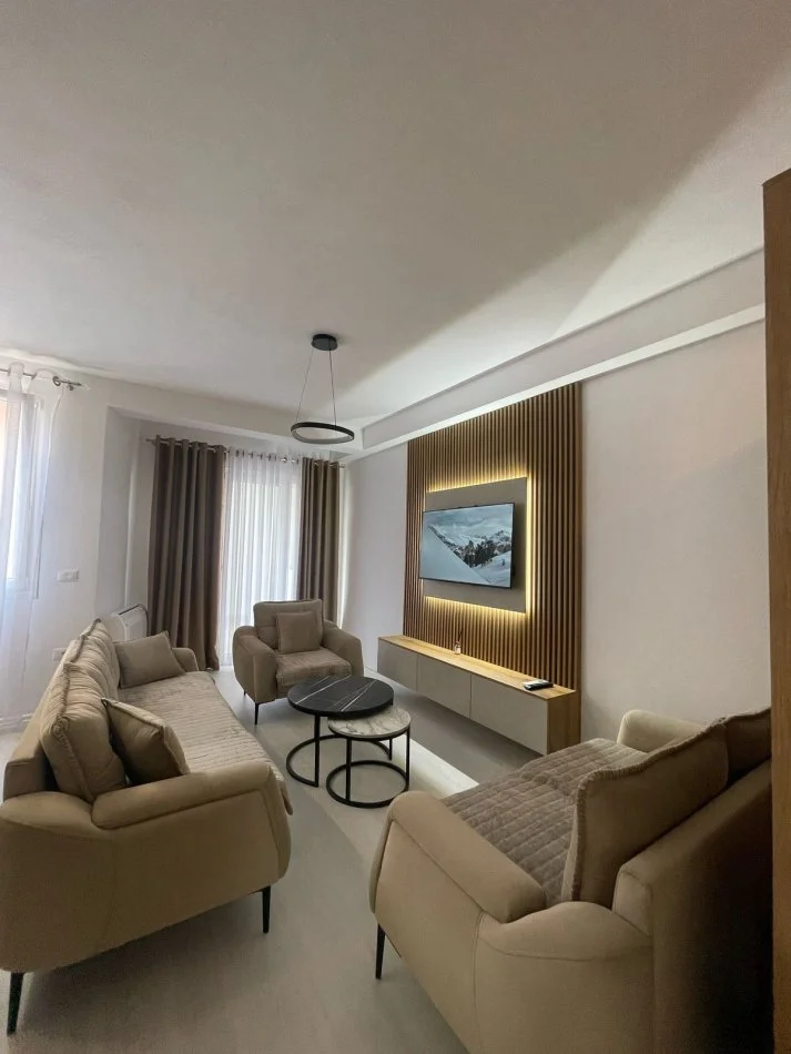 Tirane, jepet me qera apartament 2+1+Ballkon Kati 3, 100 m² 700 € (Astir, River Residence)