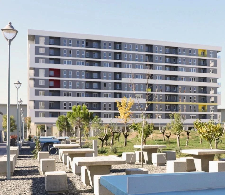 Tirane, shitet ambjent biznesi Kati 0, 174.000 € (Univers City, QTU)