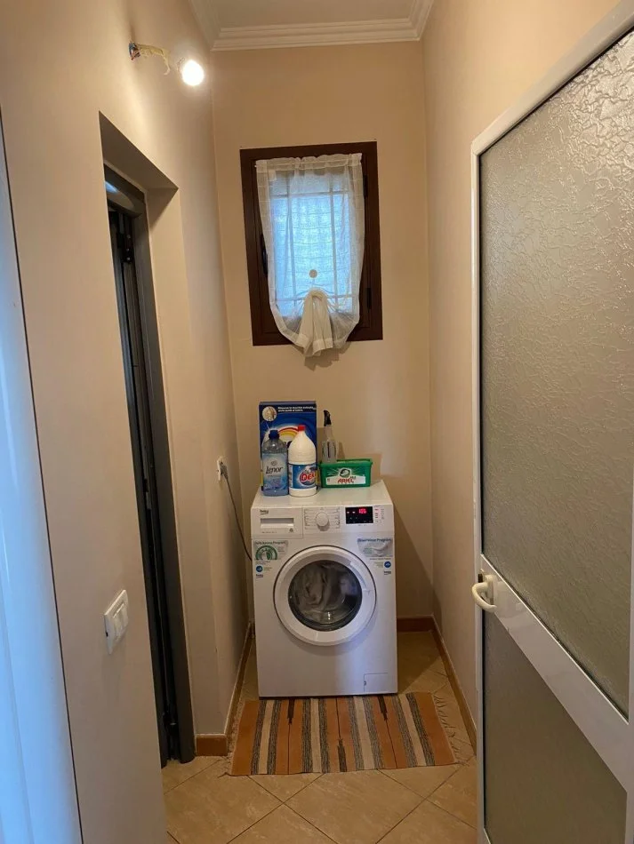 Tirane, jepet me qera apartament 1+1 Kati 1, 75 m² 400 € (Institui buqesor)