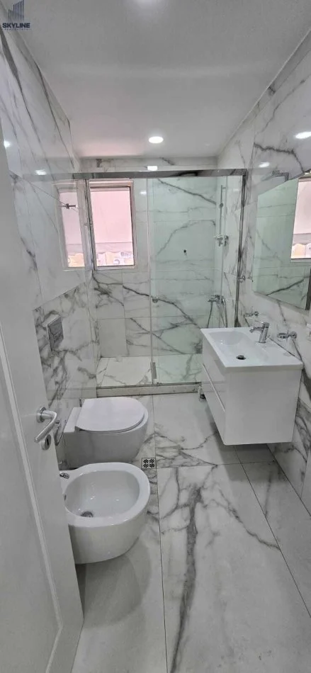Tirane, shitet apartament 2+1 Kati 3, 83 m² 158.000 € (Rruga Kavajes)