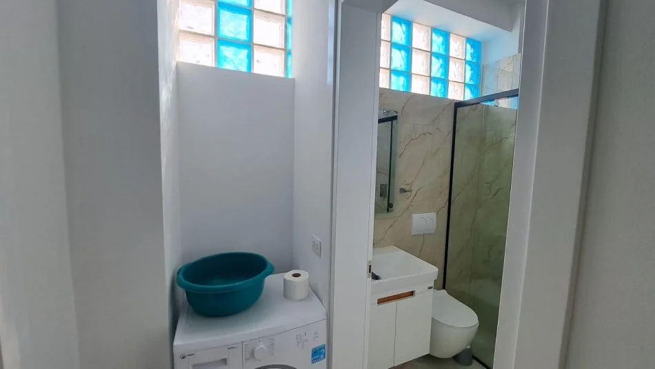 Vlore, jepet me qera shtepi 2+1 Kati 1, 45 m² 400 € (Plazhi Vjeter, Vlore)