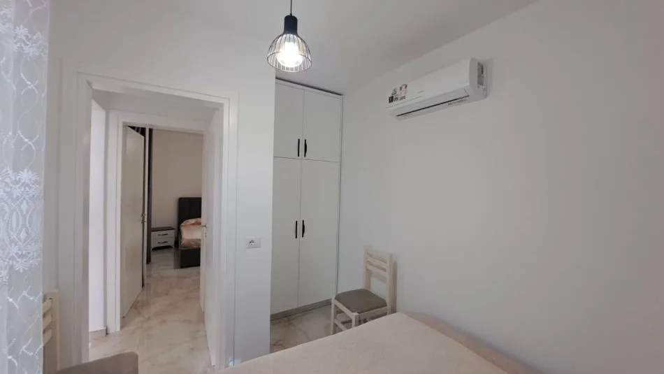 Vlore, jepet me qera shtepi 2+1 Kati 1, 45 m² 400 € (Plazhi Vjeter, Vlore)