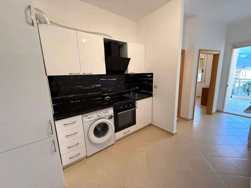 Vlore, shitet apartament 1+1+Ballkon Kati 4, 53 m² 68.000 € (Vlore)