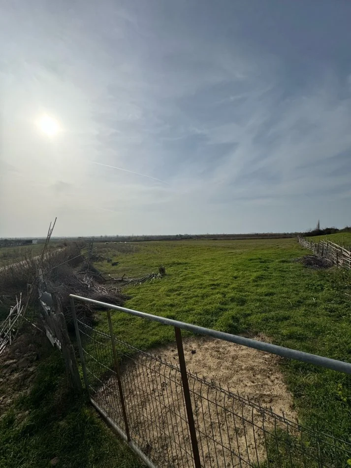 Durres, shitet toke , 15.640 m² (gjiri lalzit durrers)