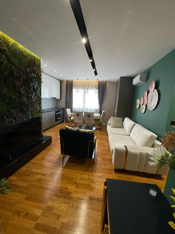 Tirane, jepet me qera apartament 1+1 Kati 6, 60 m² 800 € (rruga sami frasheri)