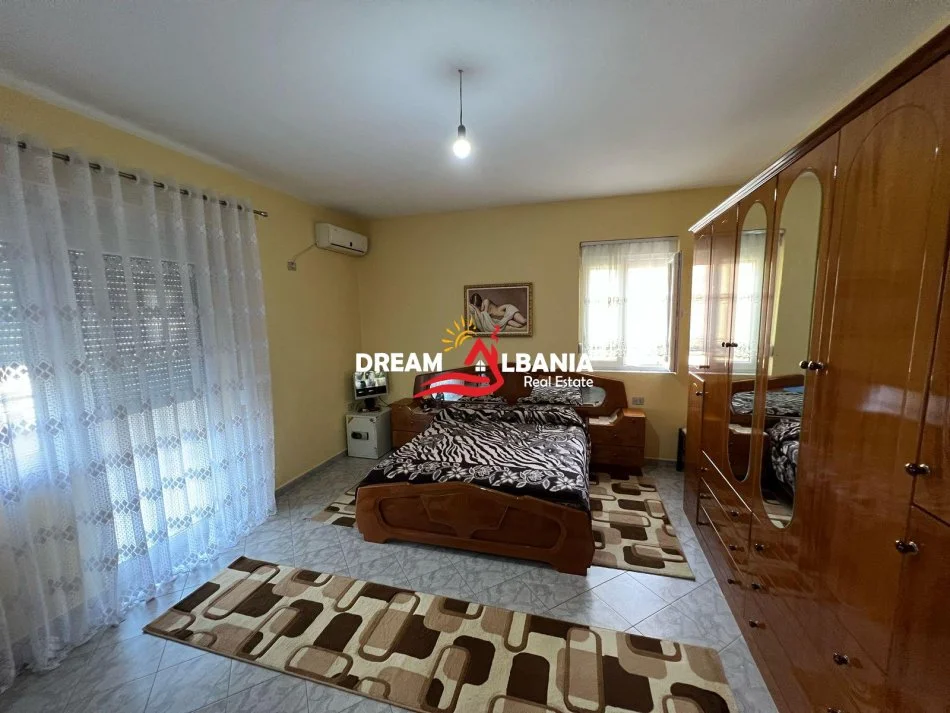 Tirane, shitet Vile 4+1+Aneks+Ballkon Kati 1, 626 m² 630,000 € (Tek Rrethi i Saukut - ID 4151182)