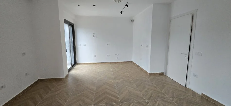 Shiten dy apartamente 1+1 në Kompleksin “Oasis” –    230,000 €