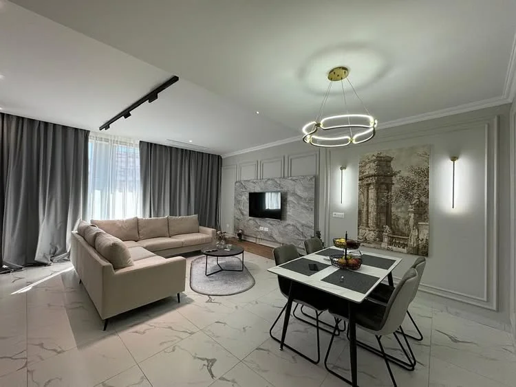 Tirane, jepet me qera apartament 2+1+Ballkon Kati 3, 119 m² 456.000 € (Lake View)