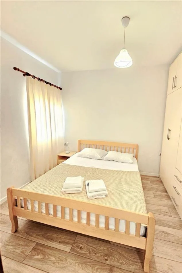 Tirane, jepet me qera apartament 1+1 Kati 4, 60 m² 500 € (Ish Fusha e Aviacionit)
