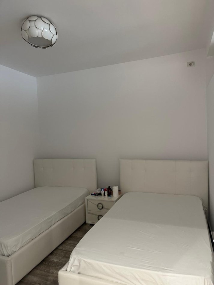 Tirane, jepet me qera apartament 2+1 Kati 3, 114 m² 500 € (LIQENI I THATE)