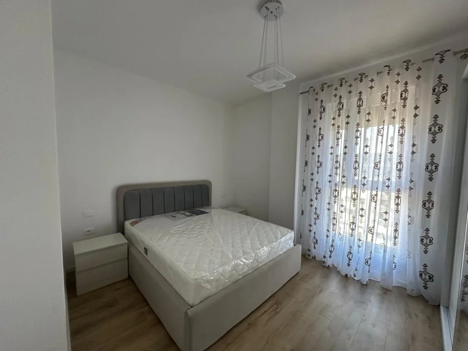 Tirane, jepet me qera apartament 1+1 Kati 9, 73 m² 600 € (Don Bosko)