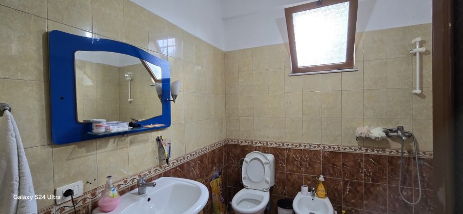 Tirane, shitet shtepi 1 Katshe Kati 1, 310 m² 135.000 € (Kthesa e Kamzes)