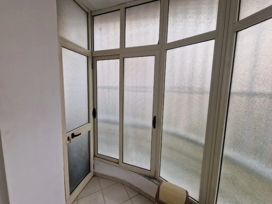 Tirane, shitet 2+1 , 104 m² 145.000 € (kodra e djellit)