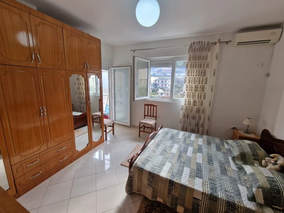Tirane, shitet 2+1 , 104 m² 145.000 € (kodra e djellit)