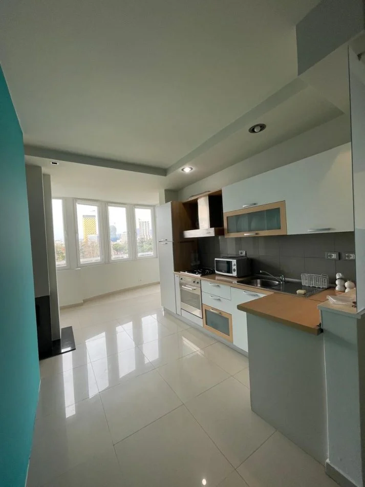 Tirane, jap me qera apartament 2+1+Ballkon Kati 5, 111 m² 1.200 € (Kullat Binjake)