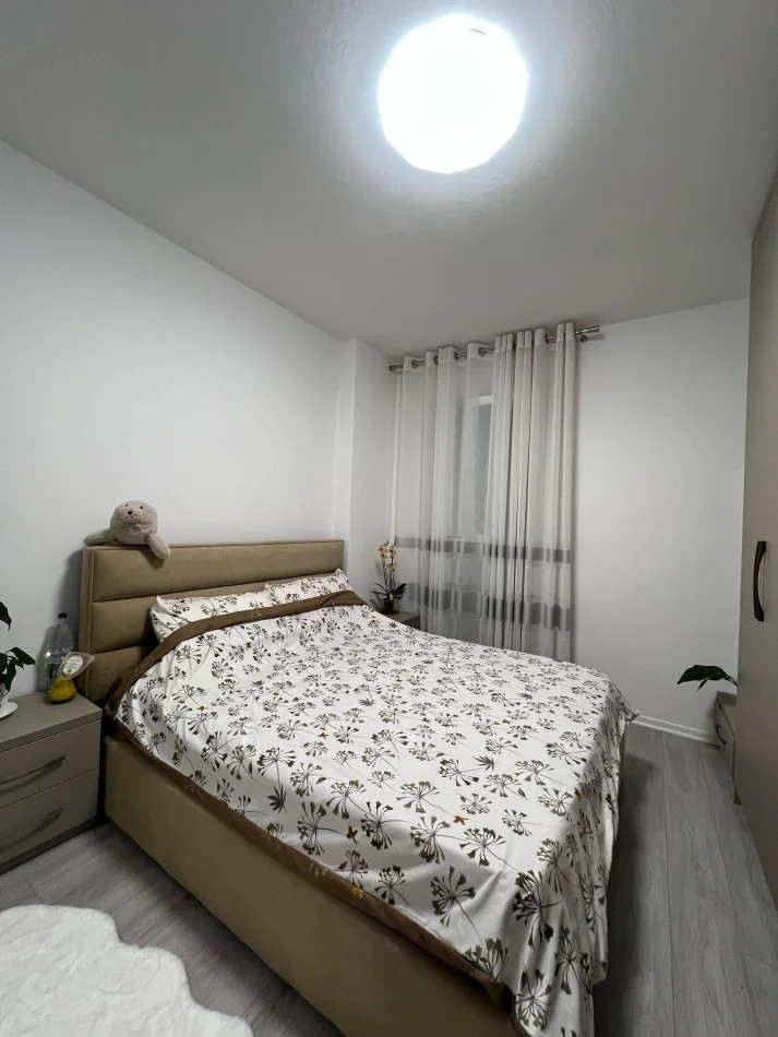 Tirane, jepet me qera apartament 2+1+Ballkon Kati 2, 103 m² 730 € (Trio Towers Residence, Don Bosko)