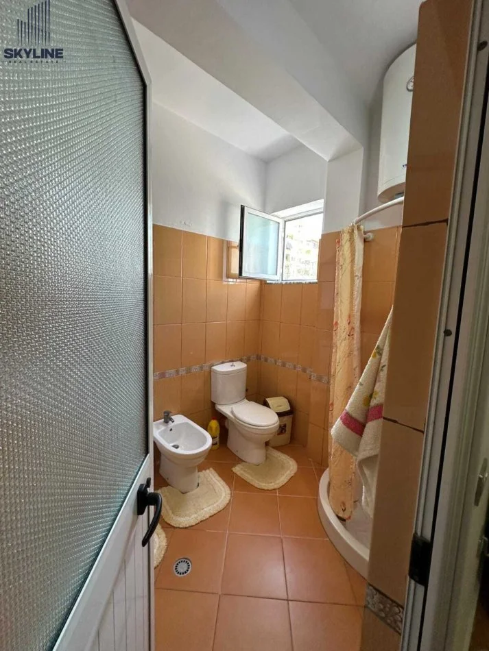 Tirane, jepet me qera apartament 2+1 Kati 2, 100 m² 500 € (Teodor Keko)