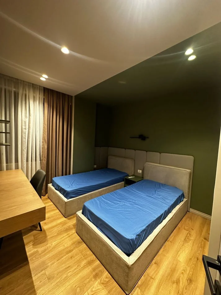 Tirane, jepet me qera apartament 2+1 Kati 2, 80 m² (Don Bosko)