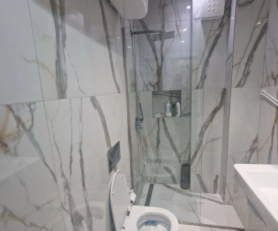 Tirane, shitet apartament 2+1+Ballkon Kati 5, 100 m² 279.999 € (Komuna e Parisit)