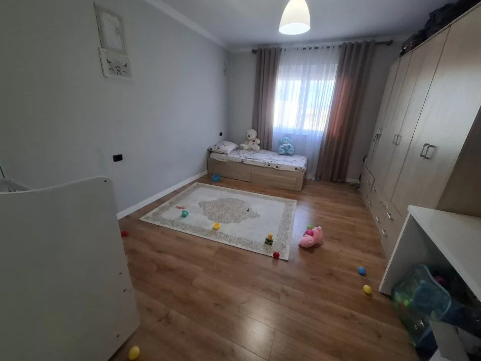 Durres, shitet apartament 2+1 Kati 5, 83 m² 83.000 € (Durres)