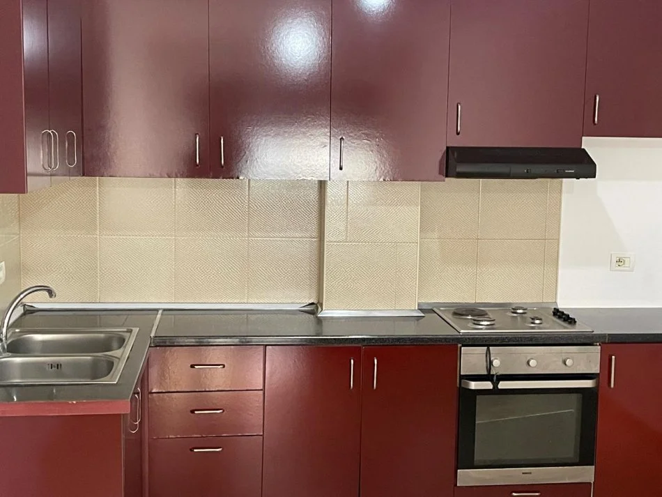 Tirane, jepet me qera apartament 1+1+Ballkon Kati 5, 65 m² 350 € (ASTIR (TEODOR KEKO))