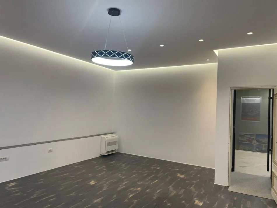 Tirane, shitet ambjent biznesi , 50 m² 270.000 € (ish blloku tek presidenca)