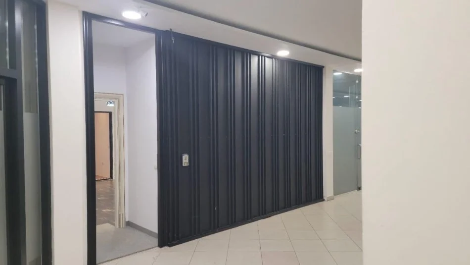 Tirane, shitet ambjent biznesi , 50 m² 270.000 € (ish blloku tek presidenca)