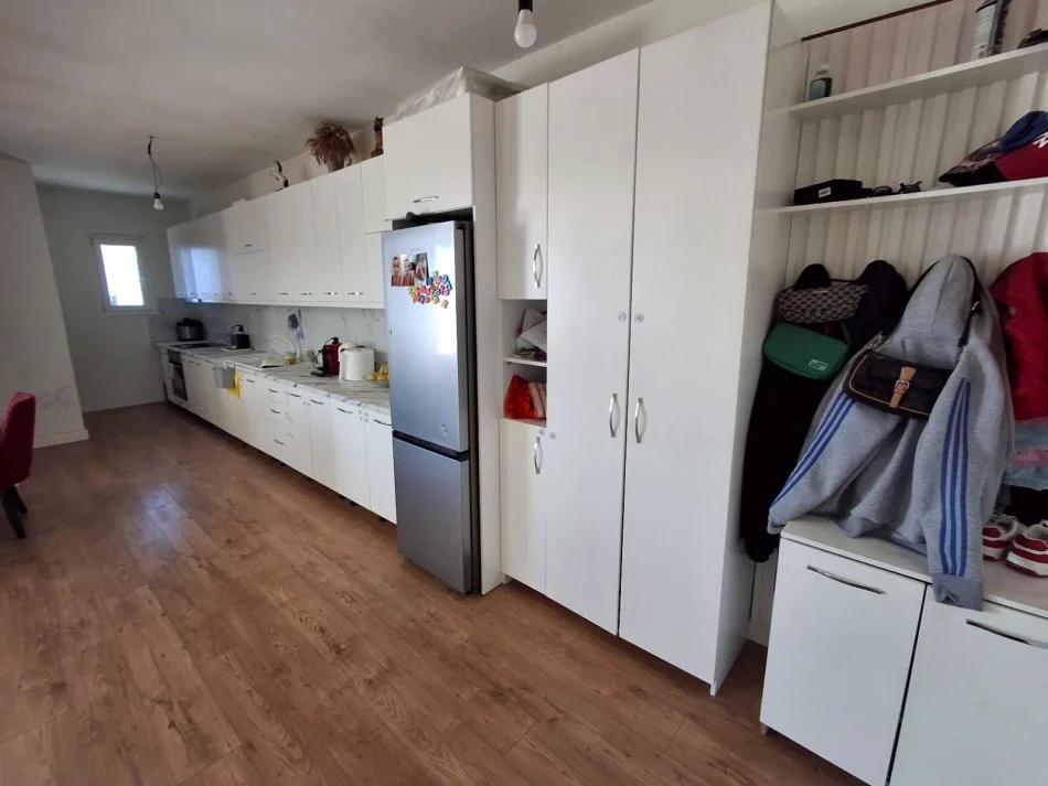 Vlore, shitet apartament+verande | Penthouse 2+1+Ballkon Kati 9, 106 m² 320.000 € (Plazhi i Vjeter, Vlore)