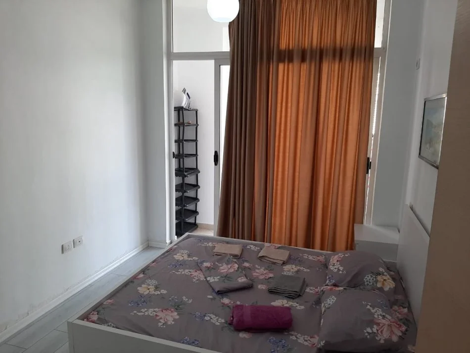 Tirane, jepet me qera apartament 1+1 Kati 7, 60 m² 650 € (Komuna e Parisit)