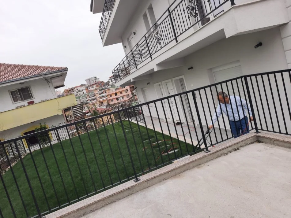 Tirane, shitet Vile , 405 m² 730.000 € (shkoze)