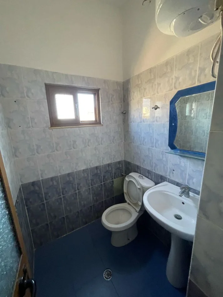 Tirane, jepet me qera 2+1+Aneks+Ballkon Kati 2, 140 m² 350 € (Varri i Bamit)