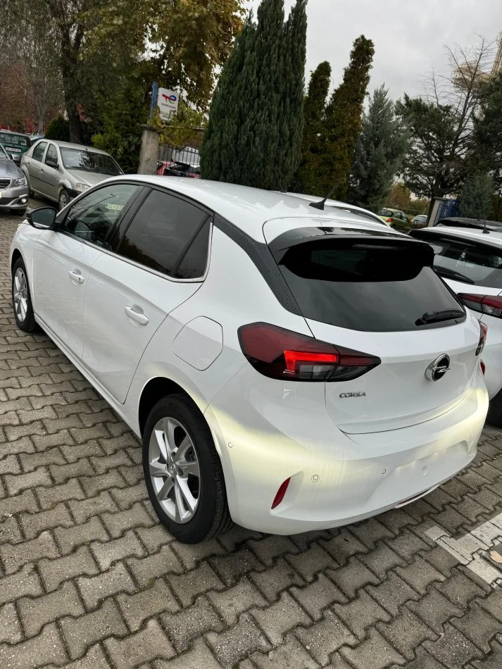 Tirane, jap me qera makine Opel Corsa Nafte, gri metalizato automatik Kondicioner 24 €
