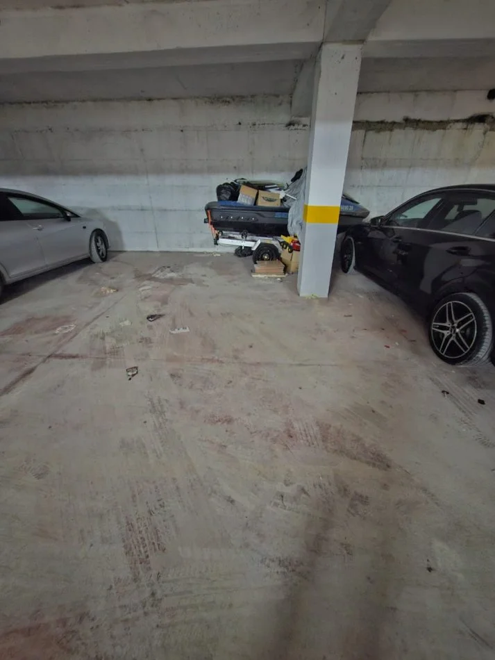 Vlore, shitet garazh Kati -1, 35 m² 30.000 € (Ish Kombinati Peshkut)