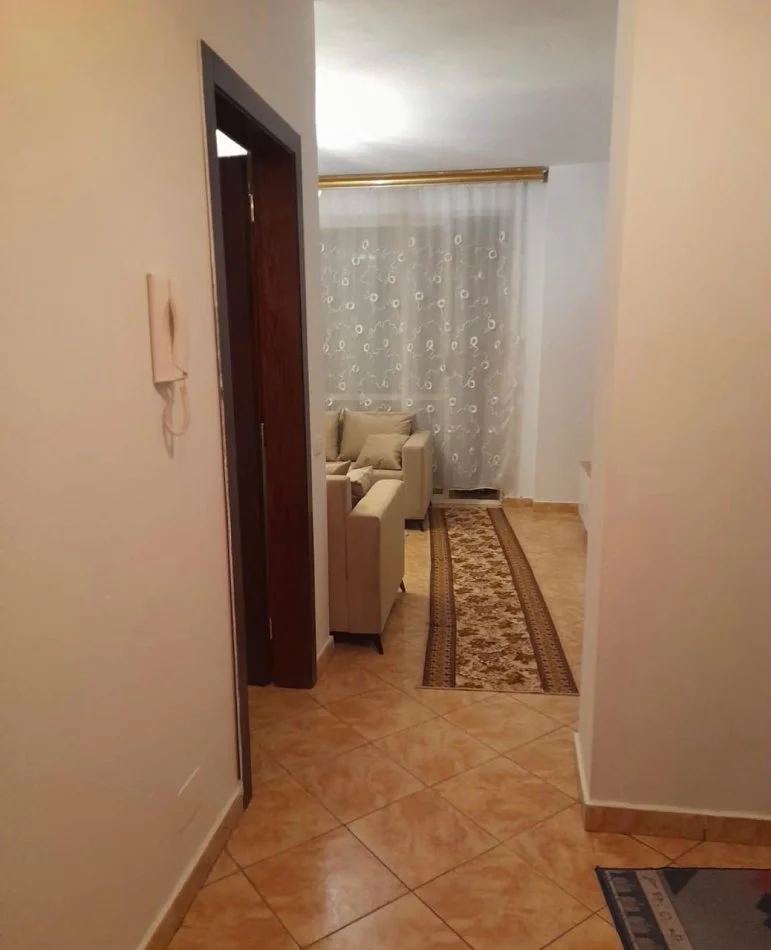 Tirane, jepet me qera apartament 2+1 , 550 € (don bosko)