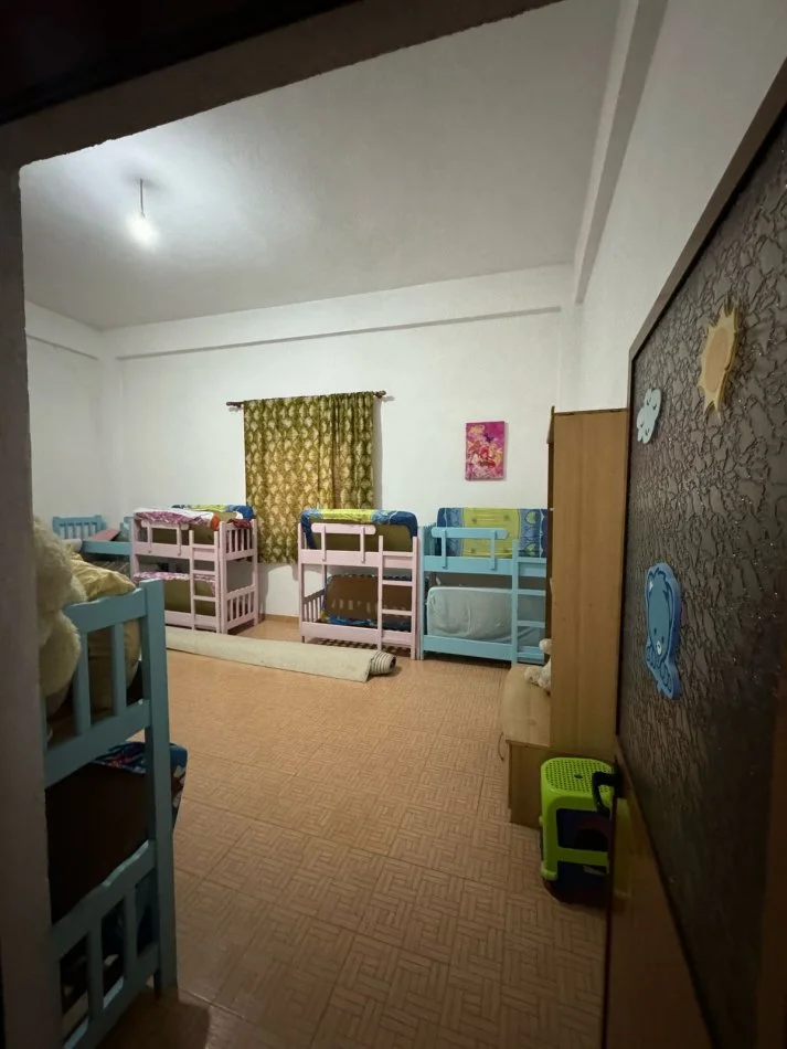 Jepet me qira ambient biznesi, Institut