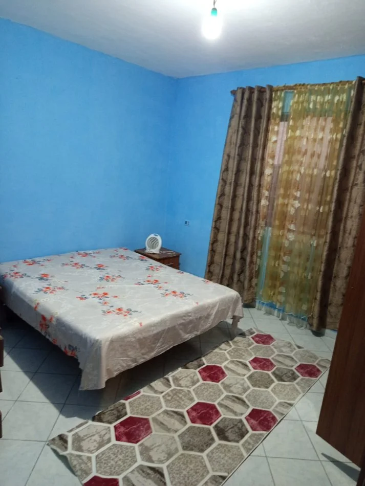 Tirane, jepet me qera apartament 1+1+Aneks+Ballkon Kati 1, 70 m² 27.000 € (LAPRAKE)