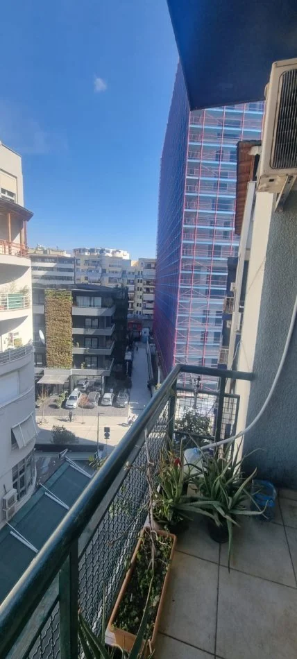 Tirane, shitet apartament 2+1 Kati 6, 90 m² 220.000 € (komune parisi)