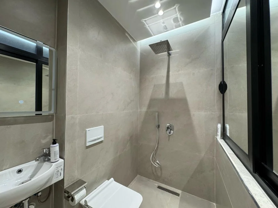 Tirane, shitet apartament 1+1 Kati 2, 60 m² 184.000 € (Rruga Tefta Pashko)