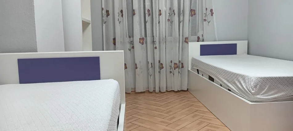 Tirane, jepet me qera apartament 2+1 Kati 7, 600 € (5 maj)