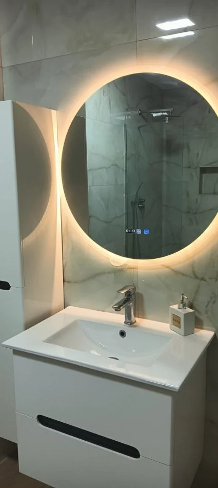 Tirane, jepet me qera apartament 2+1 Kati 7, 600 € (5 maj)