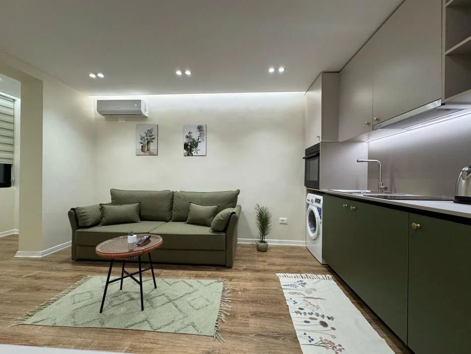 Tirane, shitet apartament 1+1 Kati 1, 59 m² (Pazari i Ri)
