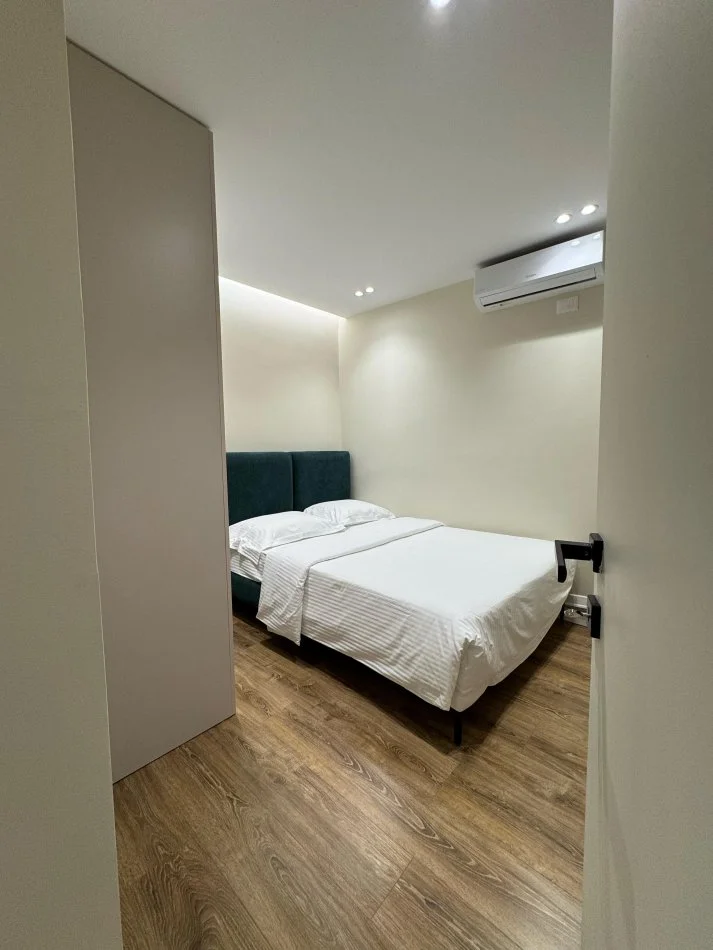 Tirane, shitet apartament 1+1 Kati 1, 59 m² (Pazari i Ri)