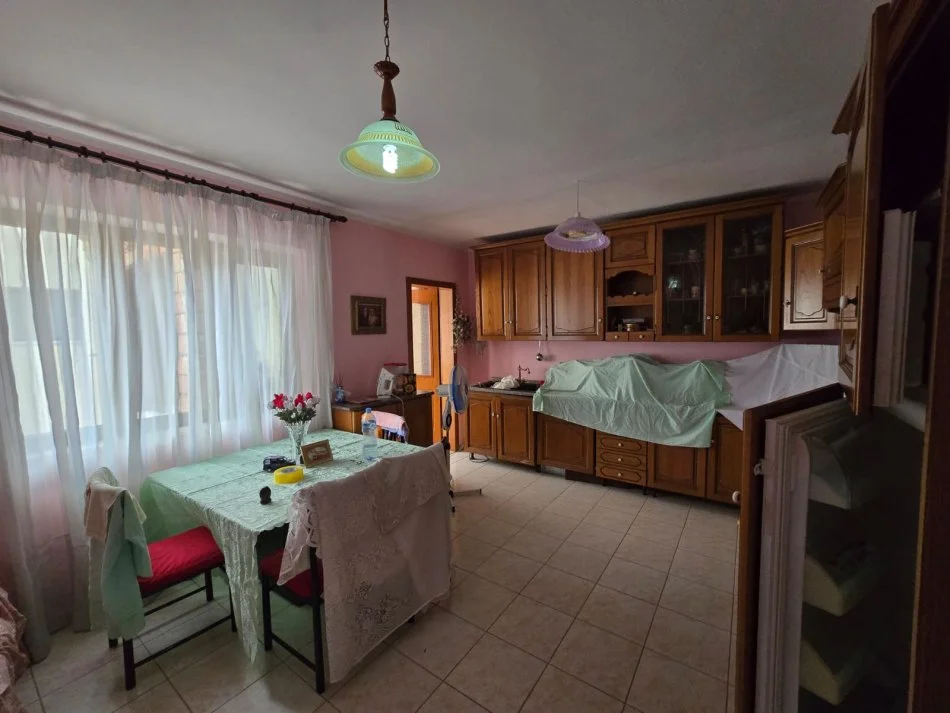 Tirane, shitet apartament 2+1 Kati 2, 70 m² 110.000 € (FERIT XHAJKO)