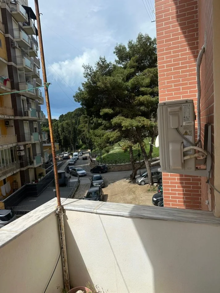 !Dhene! Durres, jepet me qera apartament 2+1+Ballkon Kati 2, 90 m² 280€ (Prane Garden Hill, Vila e Zgut)