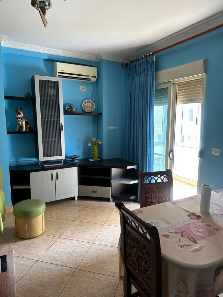 Durres, jepet me qera apartament 2+1+Ballkon Kati 2, 90 m² 300 € (Prane Garden Hill, Vila e Zgut)