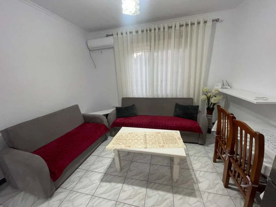 Tirane, jepet me qera apartament 1+1 Kati 2, 60 m² 500 € (Mihal Grameno)